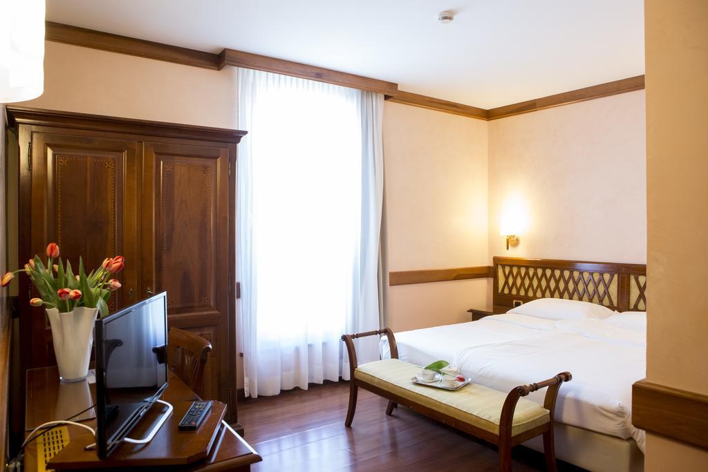 Hotel Villa Venezia Grado Exterior photo